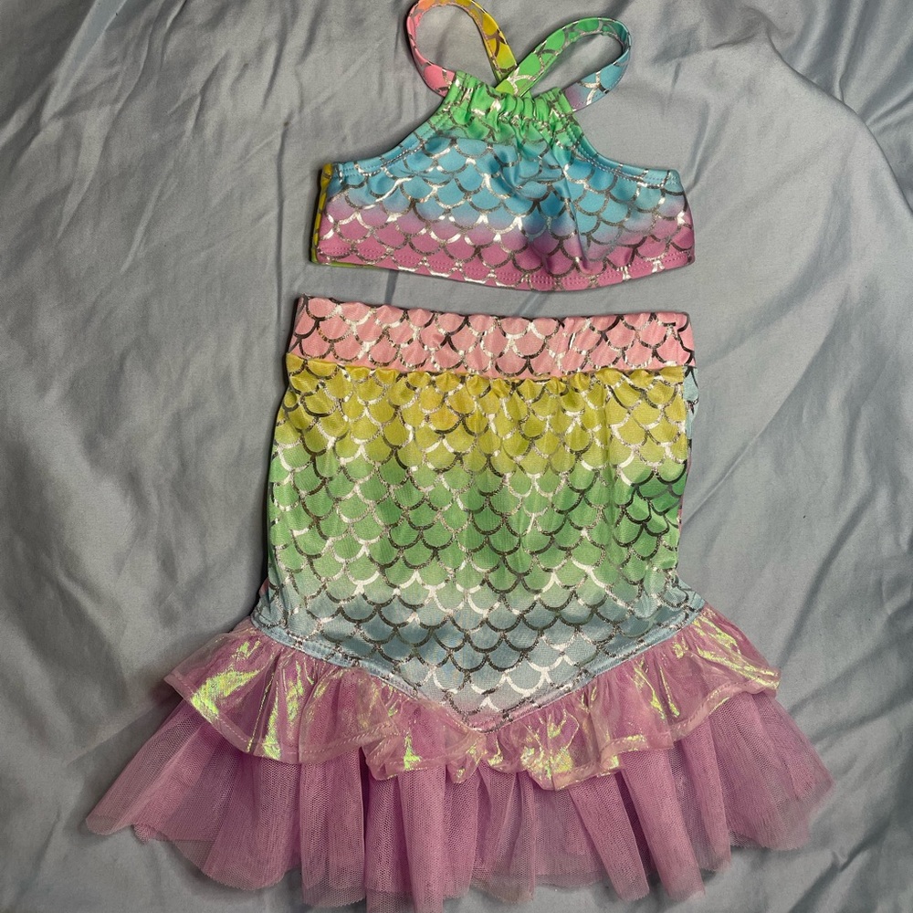 Cat & Jack 3 piece mermaid print swimsuit size 9m